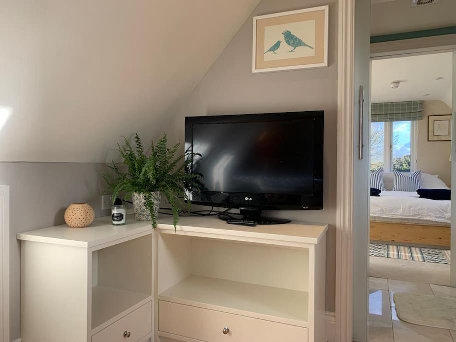Appartement Annexe Near Malmesbury / Tetbury à Hankerton Extérieur photo